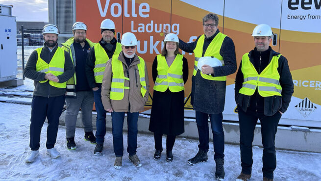 MTB Michael Kellner zu Gast beim Batteriespeicher-Projekt der TRICERA energy bei der EEW in Premnitz